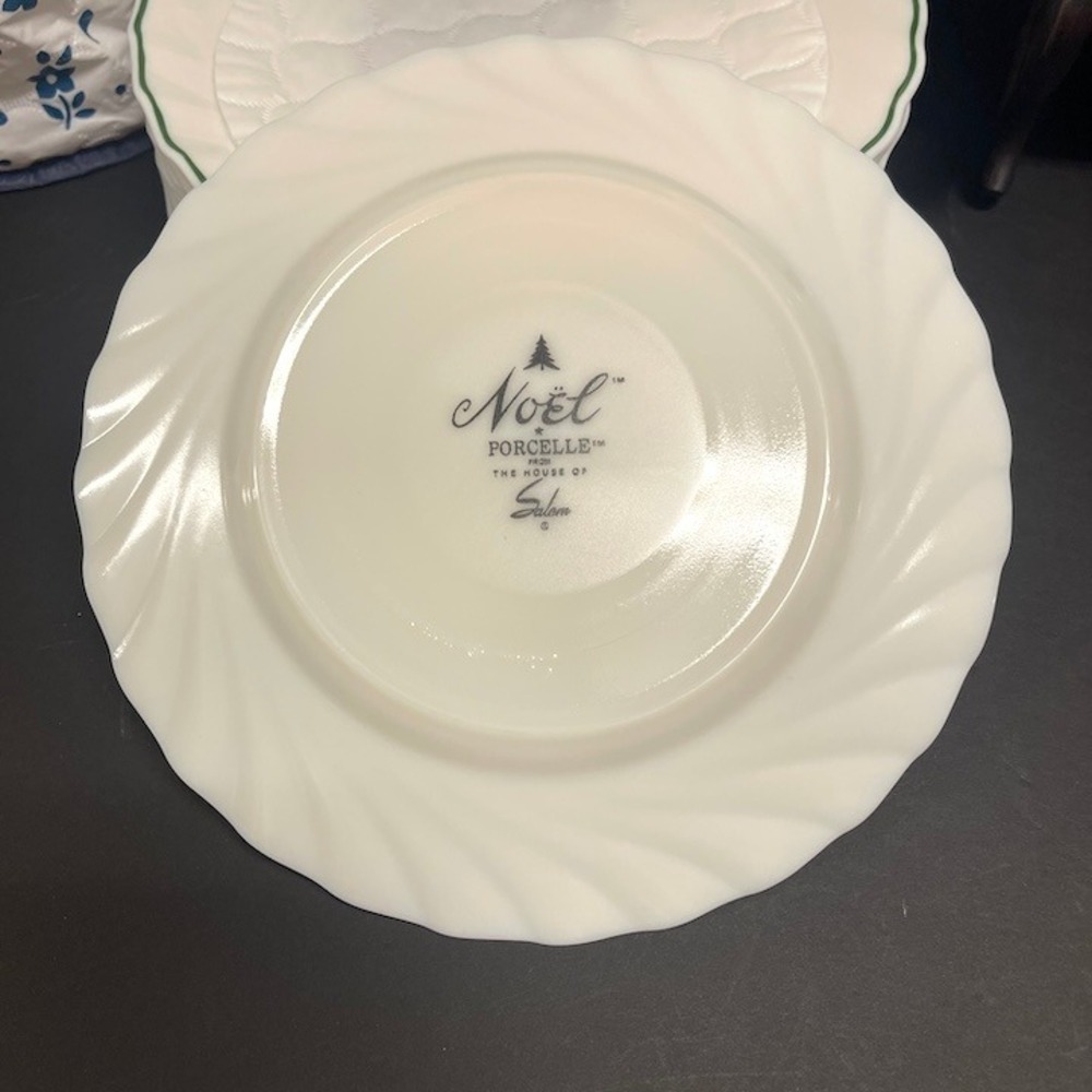 Set of 12 Bread Plates Noel by Salem Porcelle Vintage 1980's - Picture 2 of 7